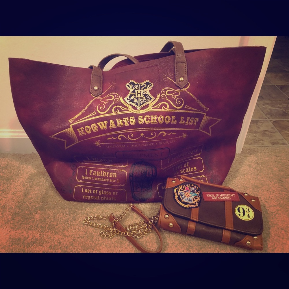 Bioworld brand Harry Potter tote and crossbody set